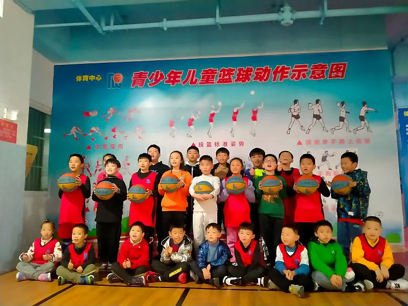 借助运动心理学家指导篮球运动员减压的方案_2
